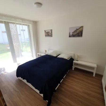 Modern With Terrace And Garage In The Center דירה *